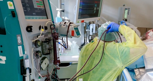 Belgia: Pacjent z koronawirusem wraca do zdrowia dzięki leczeniu osoczem krwi