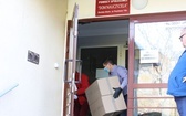 Związkowcy Solidarności z pomocą dla pensjonariuszy DPS-ów