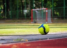 Premier: W drugim etapie, od 4 maja, udostępnienie boisk. W trzecim i czwartym otwarte hale sportowe, siłownie i baseny