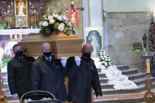 Ostatnie pożegnanie śp. Józefa Jarosza na Złotych Łanach
