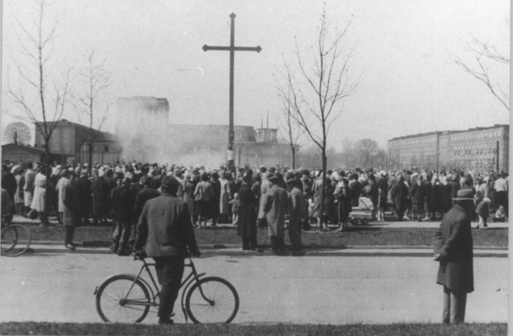 Nowa Huta. 60 lat temu bronili krzyża