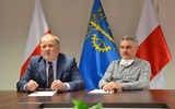 Andrzej Komasa, z prawej, nowy dyrektor szpitala w Stalowej Woli.