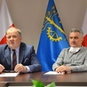 Andrzej Komasa, z prawej, nowy dyrektor szpitala w Stalowej Woli.