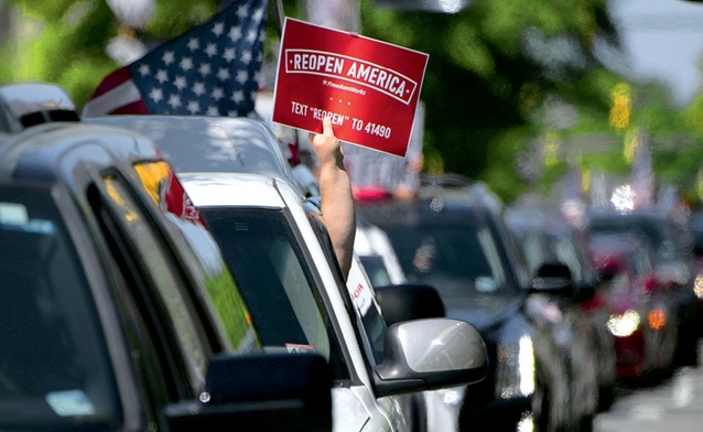 Wielu Amerykanów domaga się wycofania wprowadzonych przez władze USA restrykcji ograniczających działalność gospodarczą w czasie pandemii COVID-19.