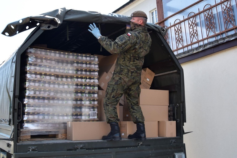 Transport żywności do DPS w Kurozwękach