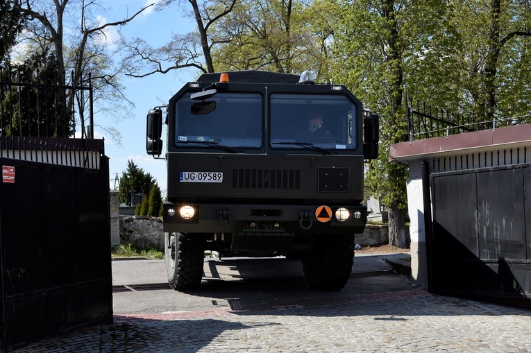 Transport żywności do DPS w Kurozwękach