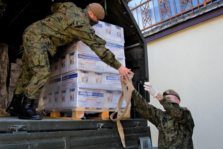Transport żywności do DPS w Kurozwękach