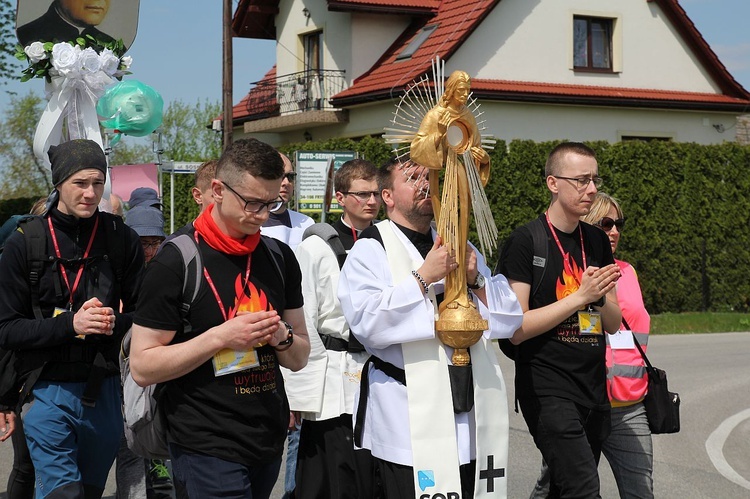 Tak było w ubiegłym roku na trasie drugiego dnia - z Wieprza do Tomic.