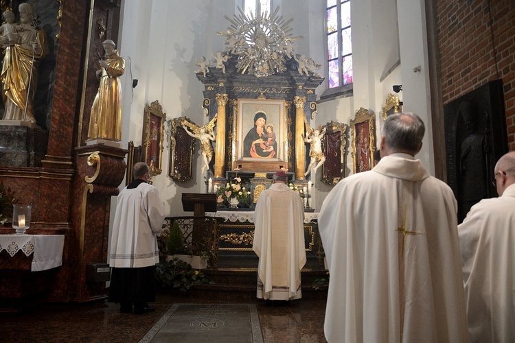 Na miarę możliwości wróćmy już do świątyni