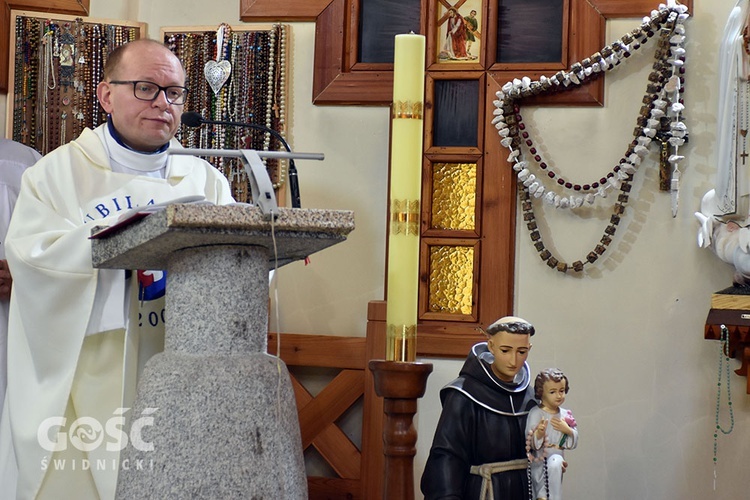 Msza św. w sanktuarium Matki Bożej Dobrej Rady w Sulistrowiczkach