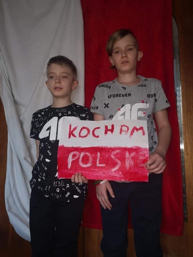 Dzieci z Walimia uczciły majowe święta