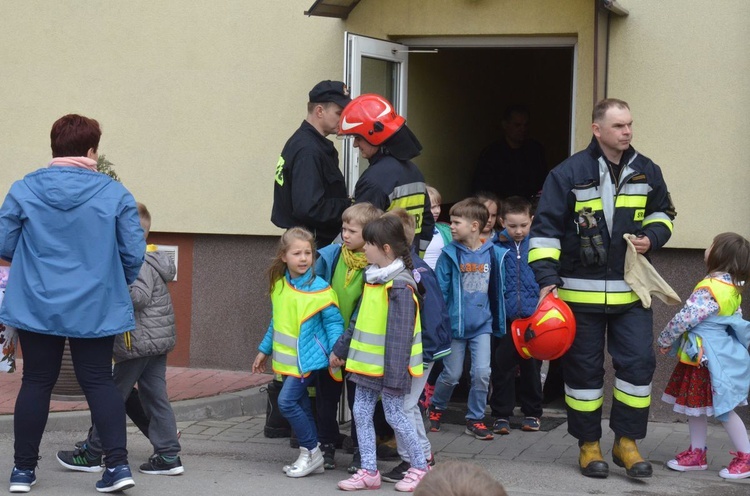 Każdy może zostać strażakiem 