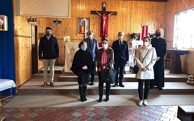 ▲	Uczestnicy modlitwy.