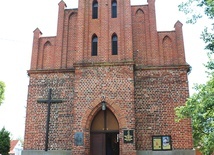 ►	U św. Wojciecha na renowację czekają dach i elewacja.