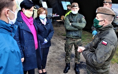 Punkt pobrań typu drive-thru
