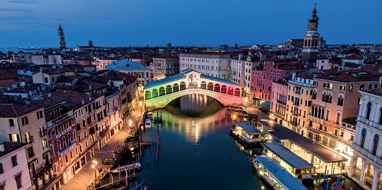 W Wenecji po raz pierwszy widać dno Canal Grande.