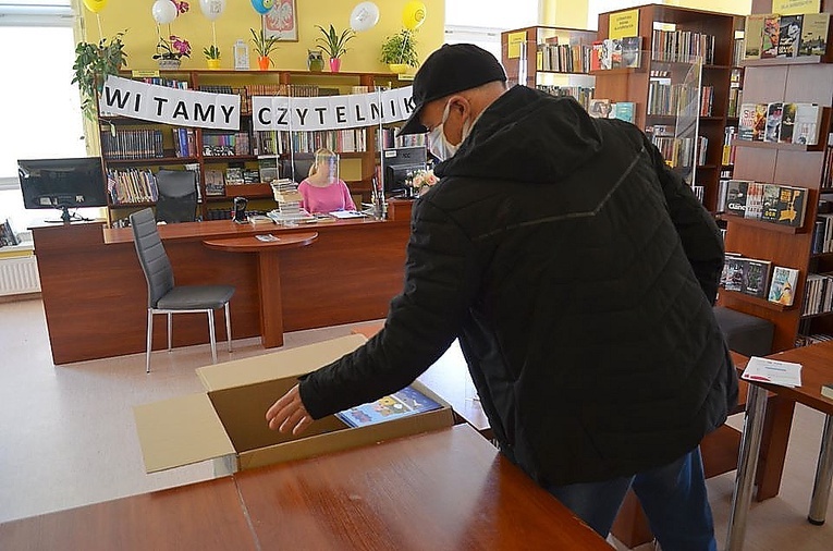 Oblężenie w bibliotece