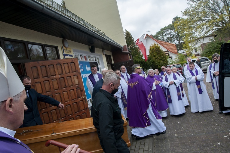 Pożegnanie ks. Ireneusza Żejmy