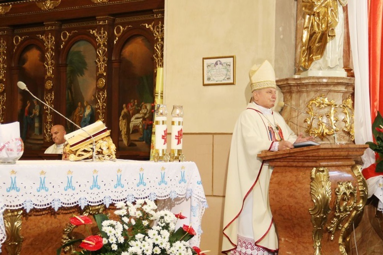 Msza św. w Sanktuarium św. Józefa w Kaliszu pod przewodnictwem bp. Marka Mendyka