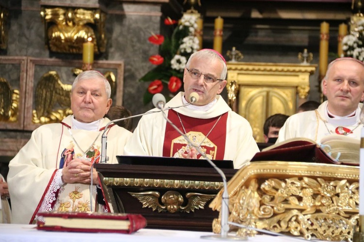 Msza św. w Sanktuarium św. Józefa w Kaliszu pod przewodnictwem bp. Marka Mendyka