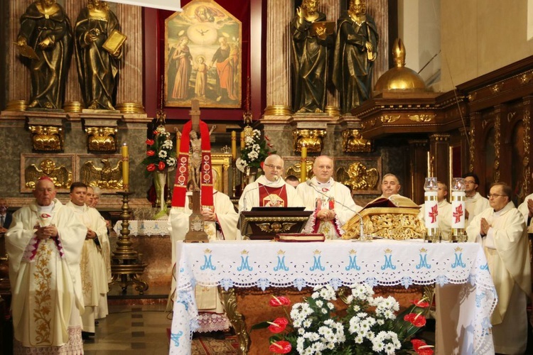 Msza św. w Sanktuarium św. Józefa w Kaliszu pod przewodnictwem bp. Marka Mendyka