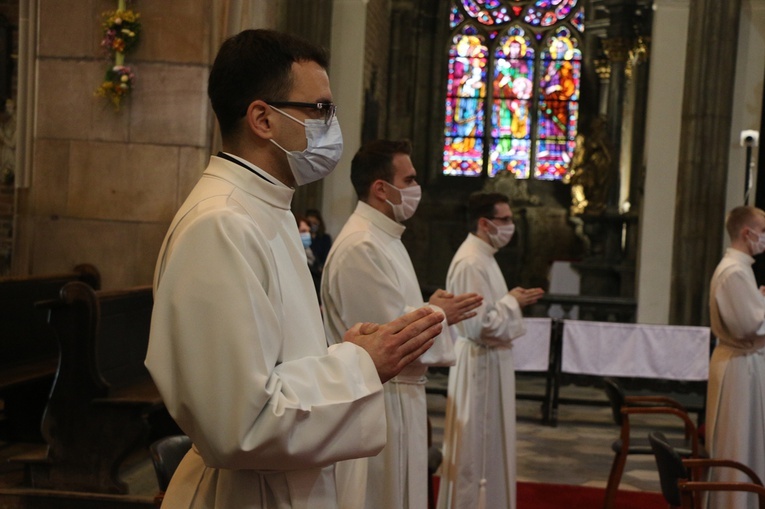 Święcenia diakonatu w katedrze wrocławskiej 2020