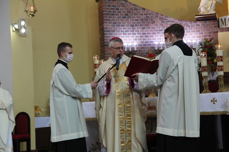 Święcenia diakonatu w Oleśnicy