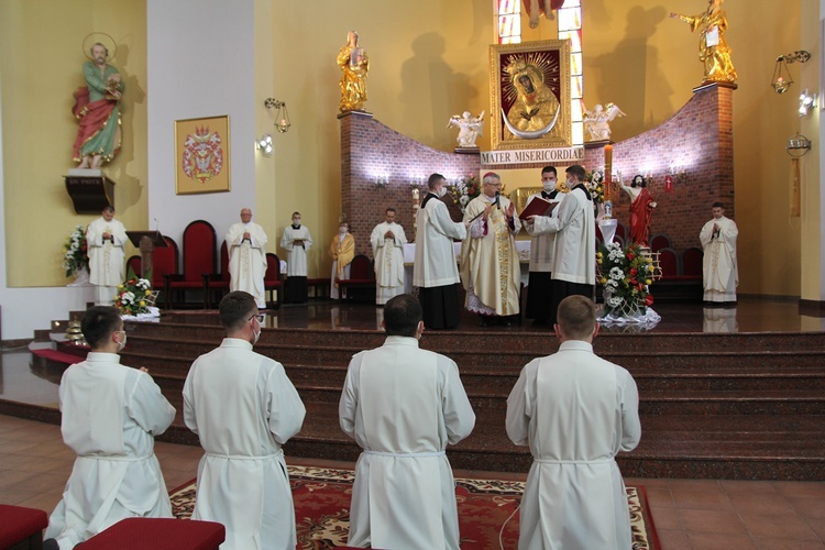 Święcenia diakonatu w Oleśnicy