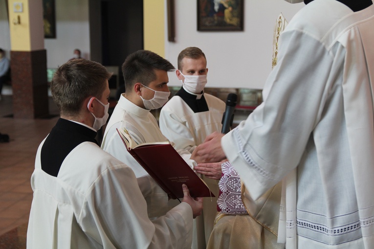 Święcenia diakonatu w Oleśnicy