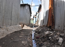 Pandemia w slumsach Nairobi i siła parafii