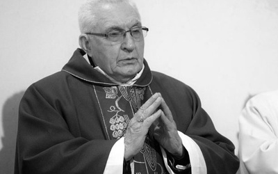 ks. Julian Źrałko (1934-2020)