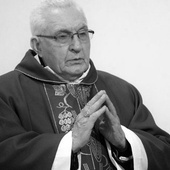 ks. Julian Źrałko (1934-2020)