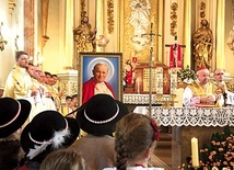 Ubiegłoroczne obchody urodzin Karola Wojtyły w bazylice Ofiarowania NMP w Wadowicach.