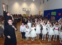 ▲	Szkoła w ubiegłym roku zorganizowała koncert, by wesprzeć podopiecznych Caritas.
