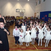 ▲	Szkoła w ubiegłym roku zorganizowała koncert, by wesprzeć podopiecznych Caritas.