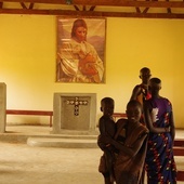 Zdjęcie z kaplicy w Yirol w Sudanie Południowym.