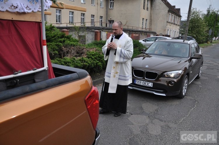 Figura Matki Bożej Fatimskiej przejechała ulicami Gubina