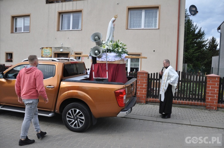 Figura Matki Bożej Fatimskiej przejechała ulicami Gubina