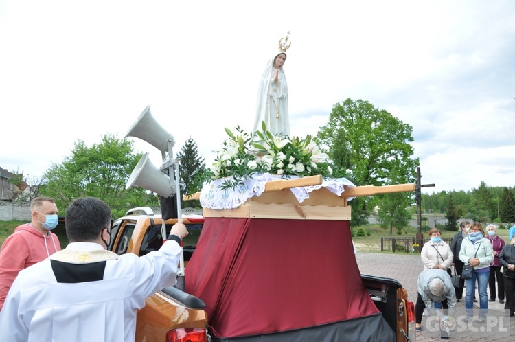 Figura Matki Bożej Fatimskiej przejechała ulicami Gubina