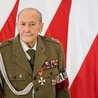Pan Marian Pawełczak w dniu odznaczenia skończył 97 lat.