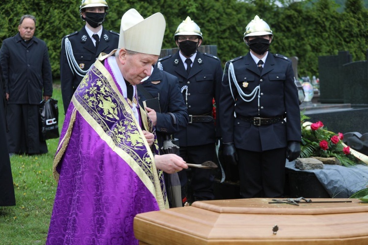 Pogrzeb śp. ks. Michała Klisia w Międzybrodziu Żywieckim