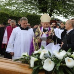 Pogrzeb śp. ks. Michała Klisia w Międzybrodziu Żywieckim