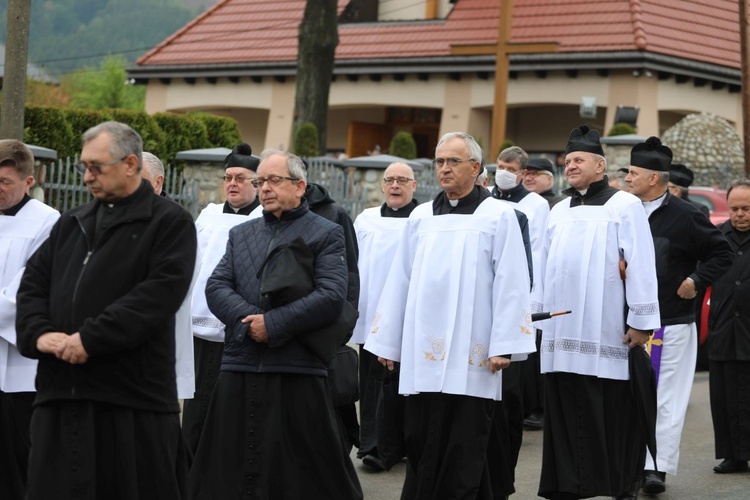 Pogrzeb śp. ks. Michała Klisia w Międzybrodziu Żywieckim