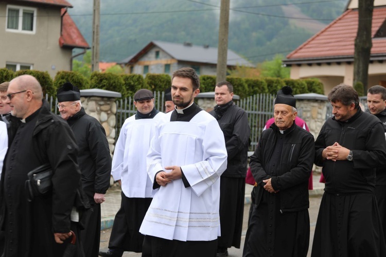 Pogrzeb śp. ks. Michała Klisia w Międzybrodziu Żywieckim