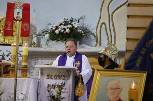 Pogrzeb śp. ks. Michała Klisia w Międzybrodziu Żywieckim