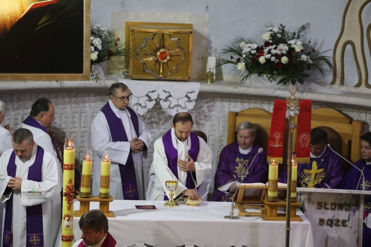 Pogrzeb śp. ks. Michała Klisia w Międzybrodziu Żywieckim