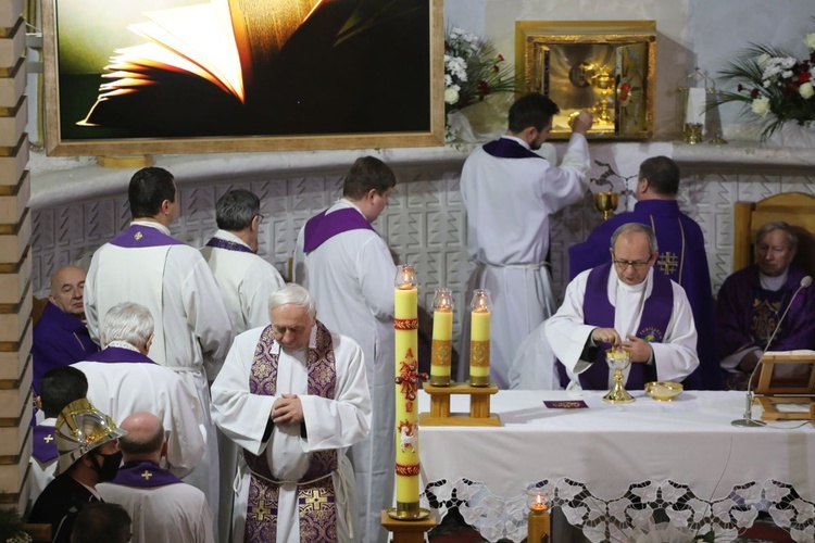 Pogrzeb śp. ks. Michała Klisia w Międzybrodziu Żywieckim