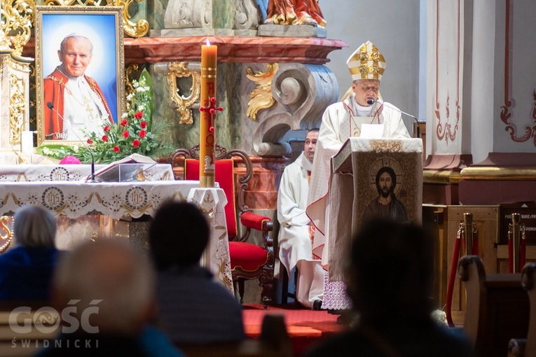 Msza św. z okazji 100. rocznicy urodzin św. Jana Pawła II w Świdnicy