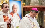Mszy z okazji 100. urodzin Jana Pawła II przewodniczył bp Roman Pindel.