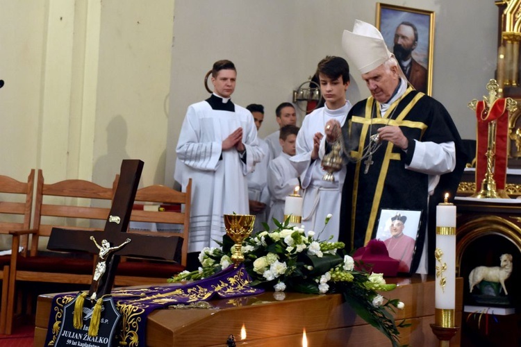 Uroczystości pogrzebowe ks. inf. Juliana Źrałki